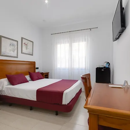 מלון Daniya & Business 4* 4*