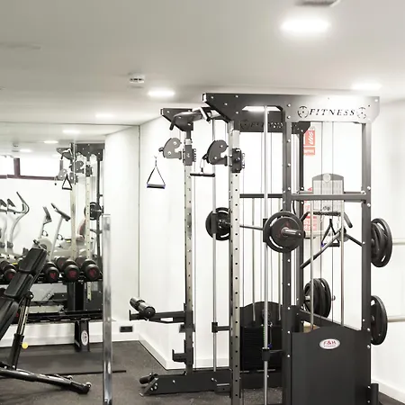 Daniya & Business 4* Szálloda 4*