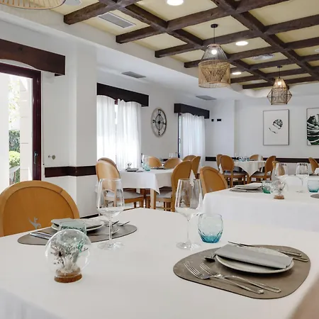 מלון Daniya & Business 4* דניה
