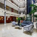 Отель Daniya & Business 4*