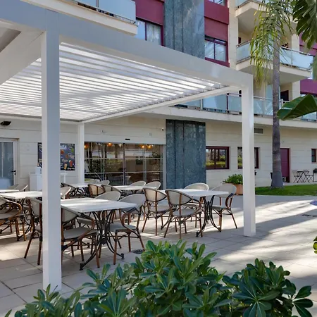 Hotel Daniya & Business 4* 4*