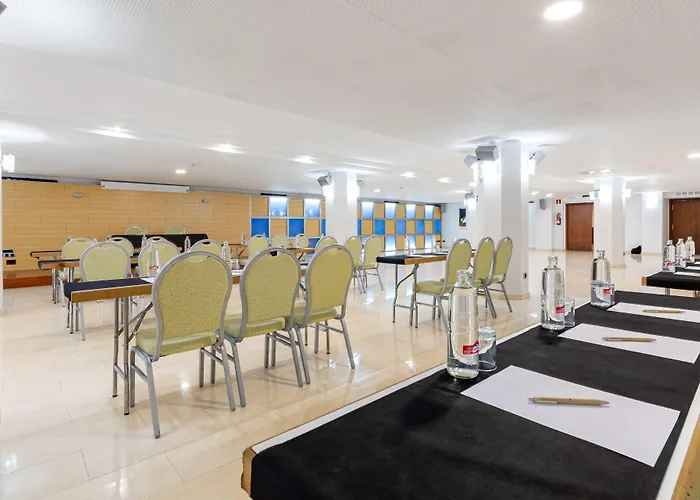 Hotel Daniya & Business 4*